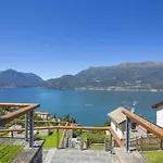 Apartment Poolside Cristina Bellano